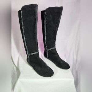 Black Suede Below The Knee Boots By B. Makowsky With Moccasin Style Stitching 8M